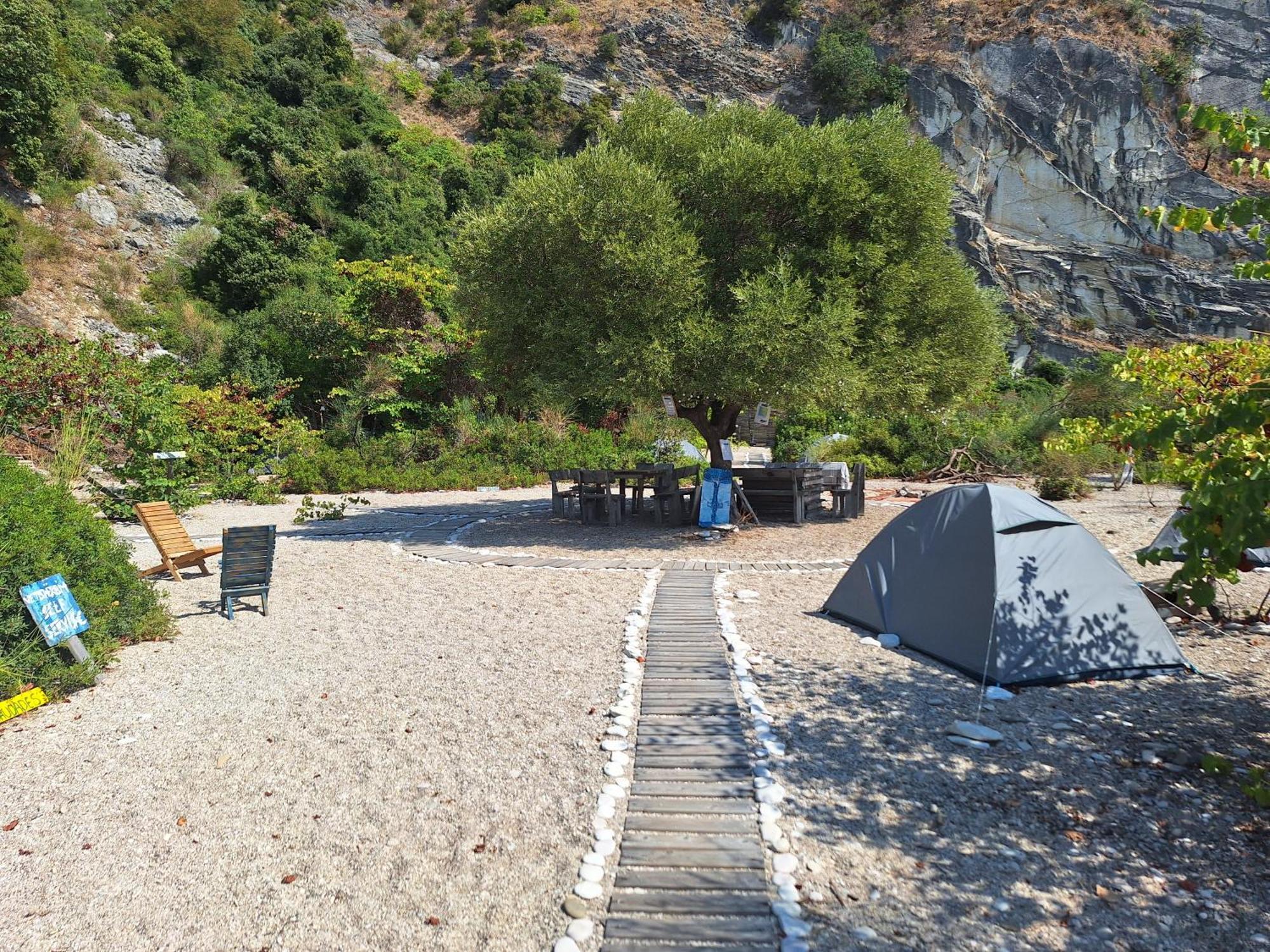 Lost Paradise Eco Camping Himarë Exterior foto